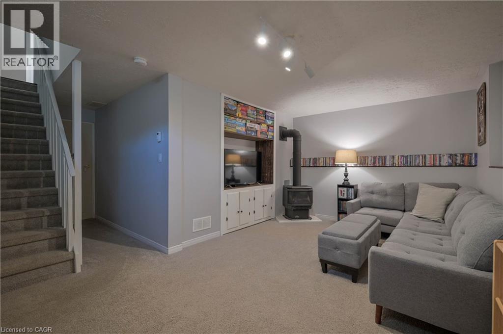 122 FOXHUNT Road thumbnail 31