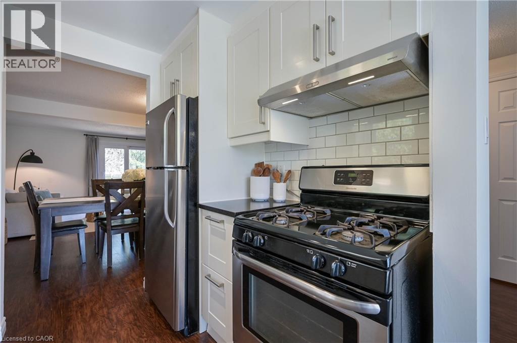 122 FOXHUNT Road thumbnail 8