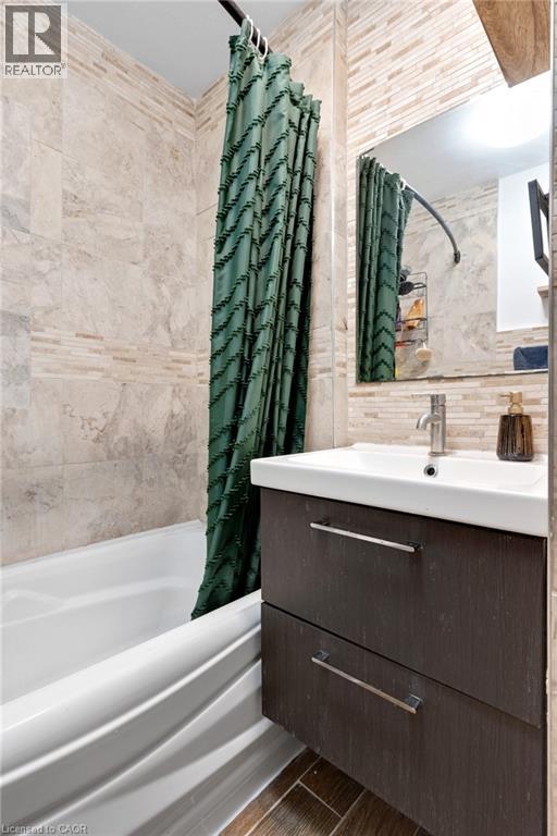 34 CHRISTOPHER Drive thumbnail 23