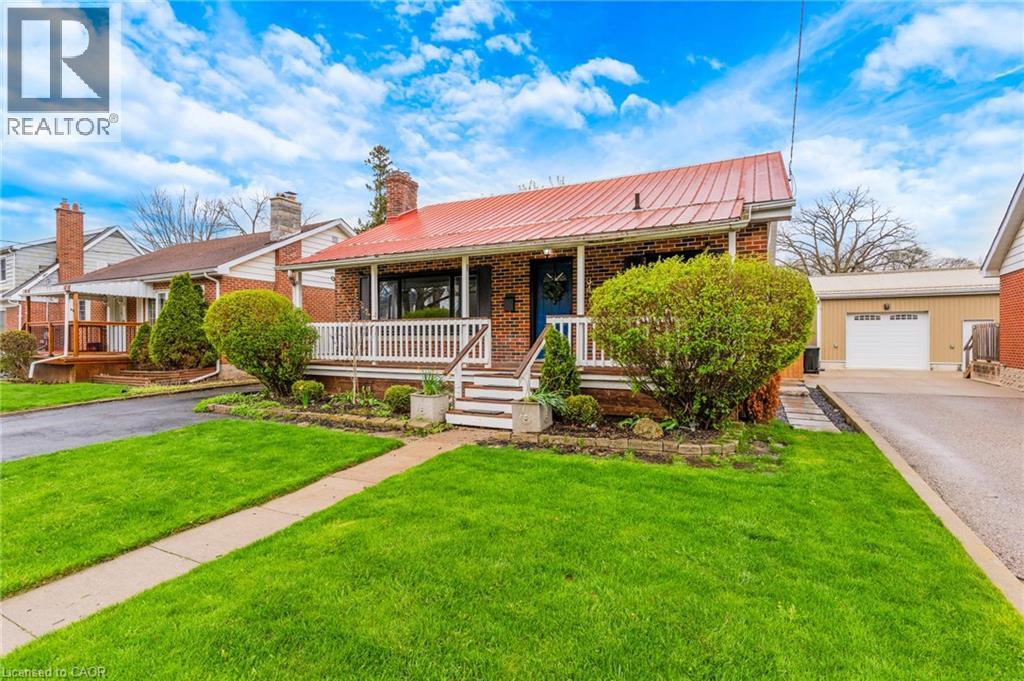 34 CHRISTOPHER Drive thumbnail 3