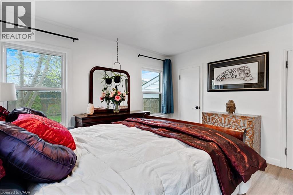 34 CHRISTOPHER Drive thumbnail 21