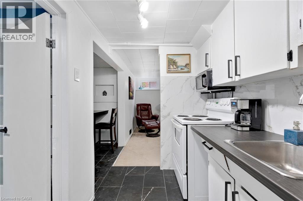 34 CHRISTOPHER Drive thumbnail 31