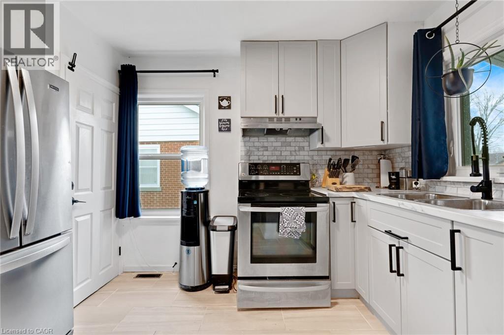 34 CHRISTOPHER Drive thumbnail 13