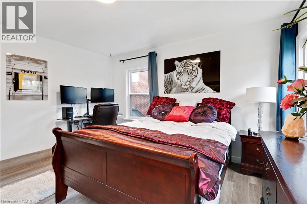 34 CHRISTOPHER Drive thumbnail 20