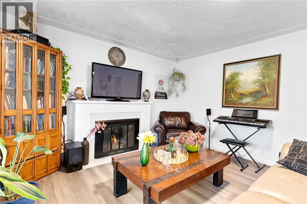 34 CHRISTOPHER Drive thumbnail 7