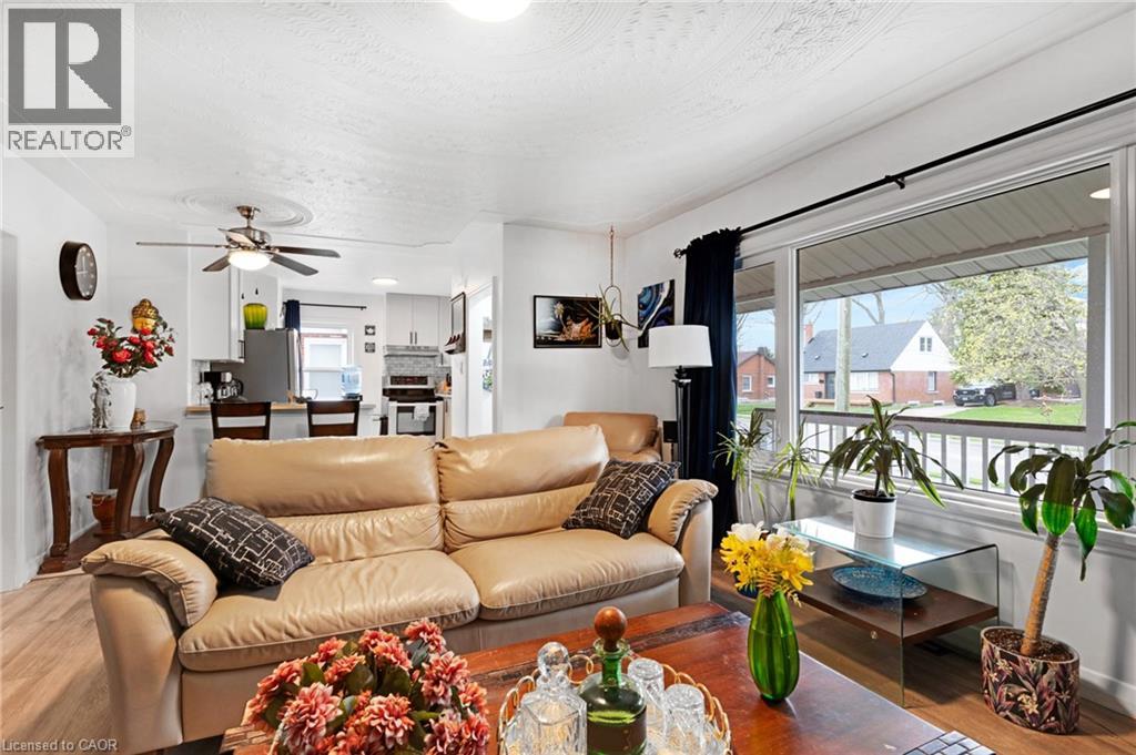 34 CHRISTOPHER Drive thumbnail 9