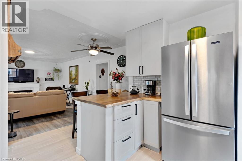 34 CHRISTOPHER Drive thumbnail 16