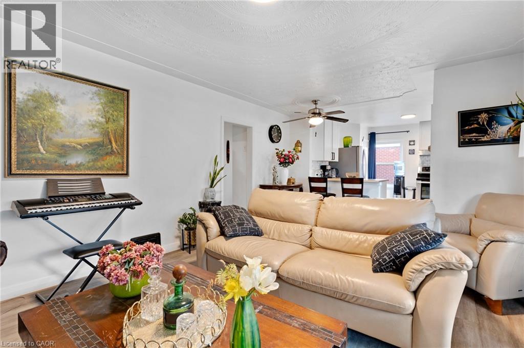 34 CHRISTOPHER Drive thumbnail 8