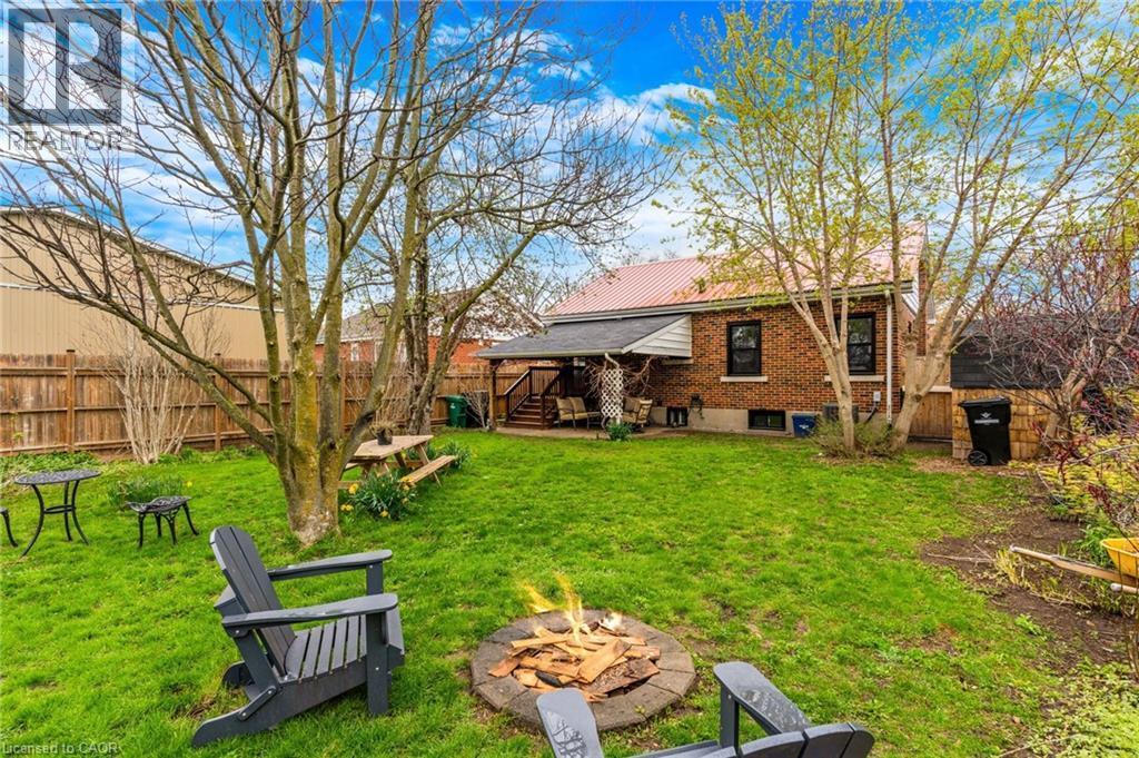 34 CHRISTOPHER Drive thumbnail 38