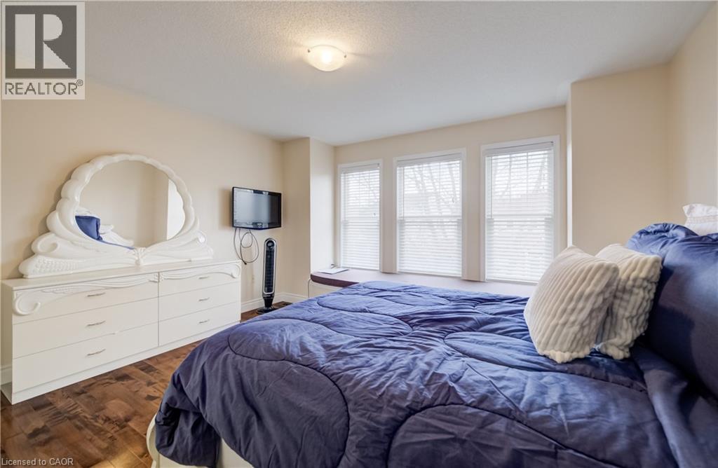 76 GLAZEBROOK Crescent thumbnail 36