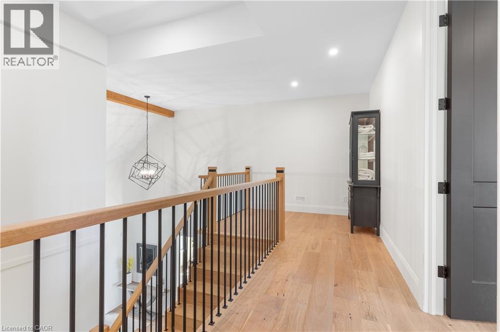 742 COUNTRY SQUIRE Road thumbnail 35