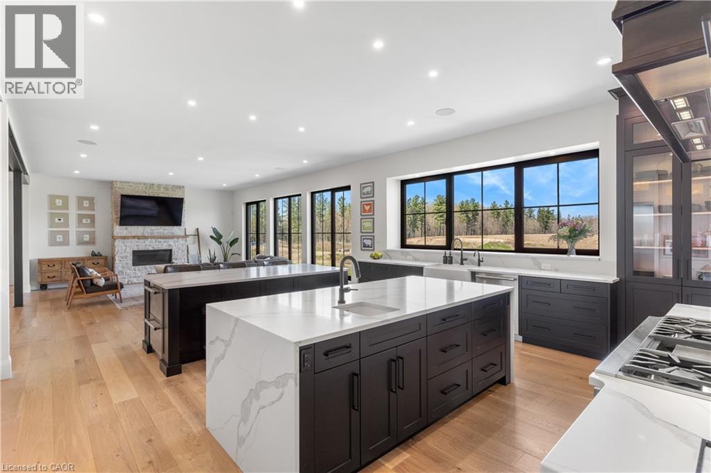 742 COUNTRY SQUIRE Road thumbnail 17