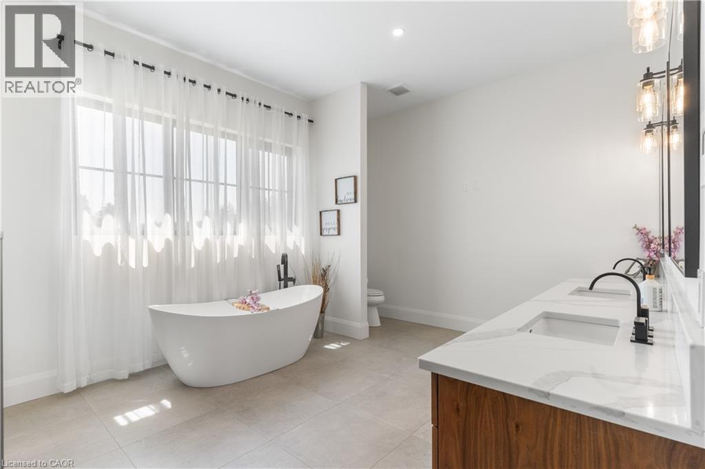 742 COUNTRY SQUIRE Road thumbnail 29