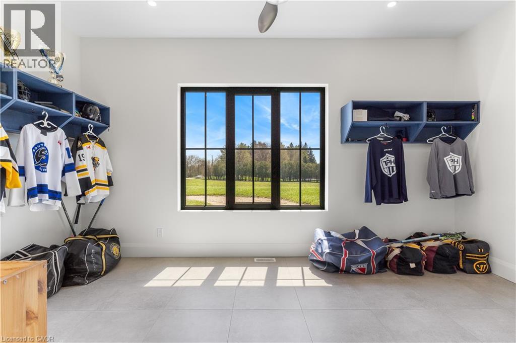 742 COUNTRY SQUIRE Road thumbnail 31