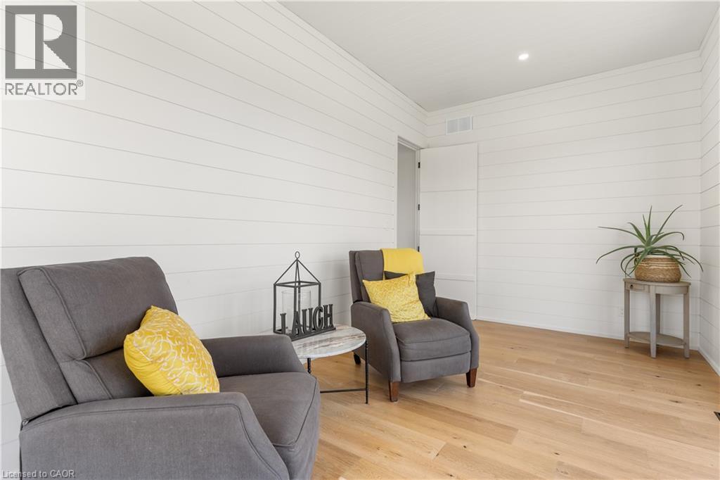 742 COUNTRY SQUIRE Road thumbnail 28