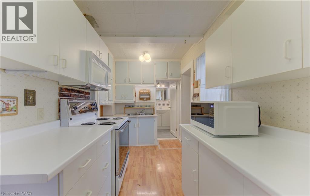 386 PEEL Street thumbnail 10