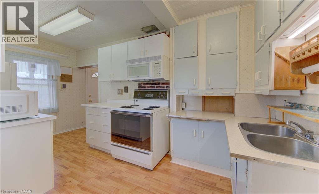 386 PEEL Street thumbnail 7