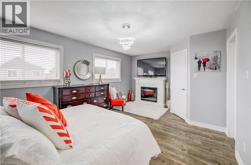 101 ESSEX POINT Drive thumbnail 22