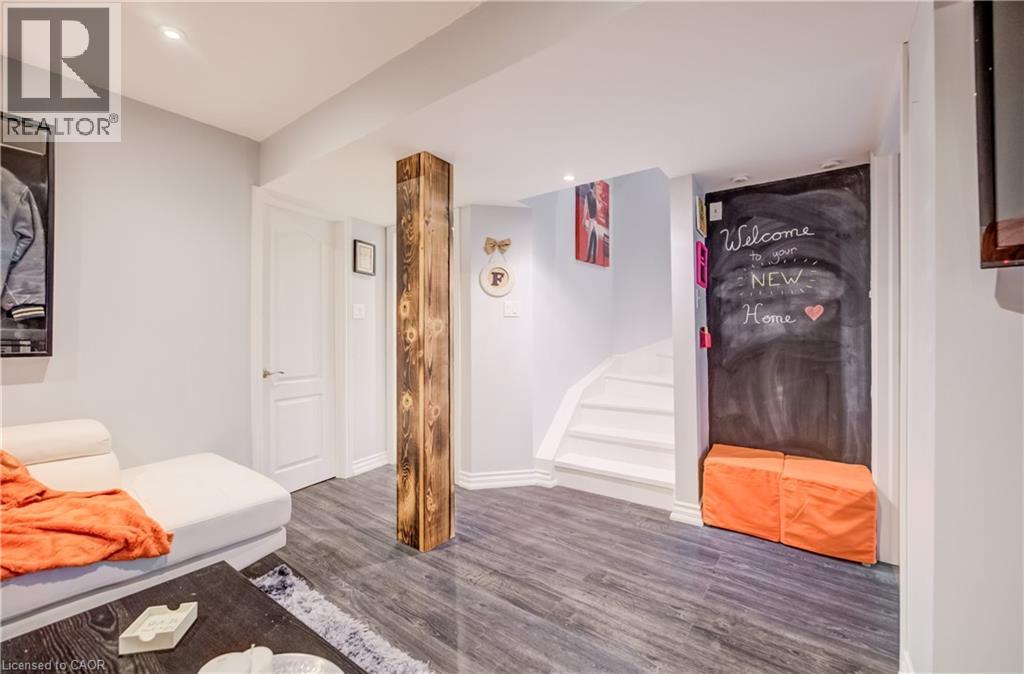 101 ESSEX POINT Drive thumbnail 29