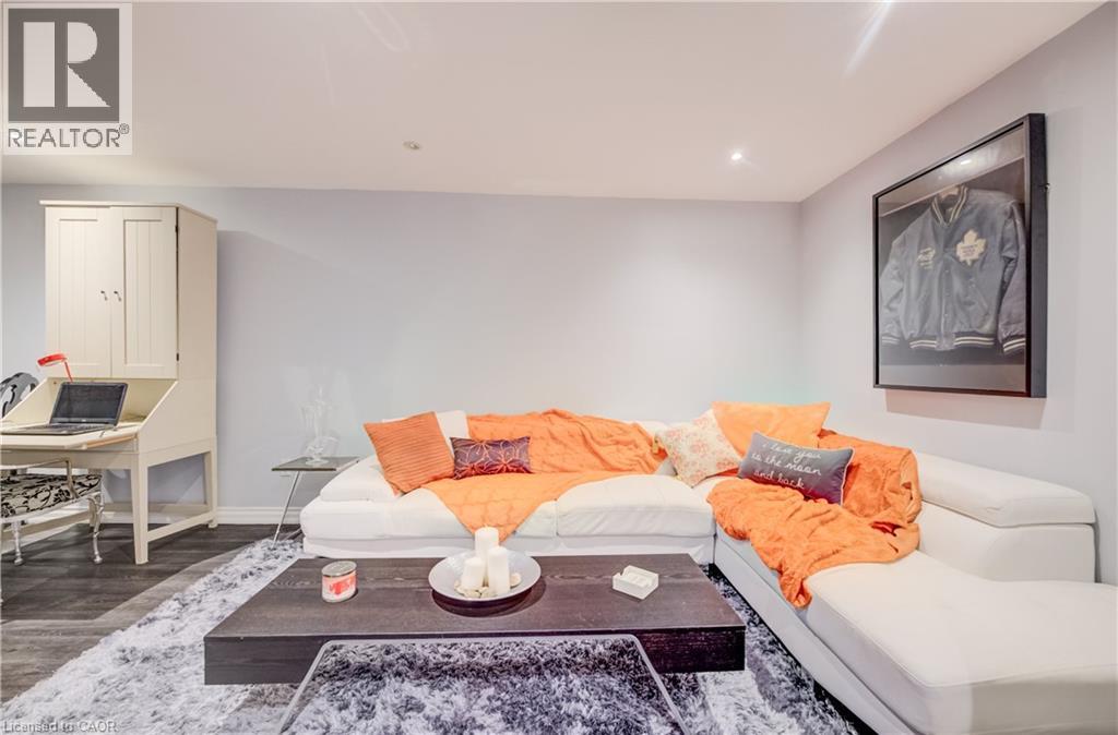 101 ESSEX POINT Drive thumbnail 30