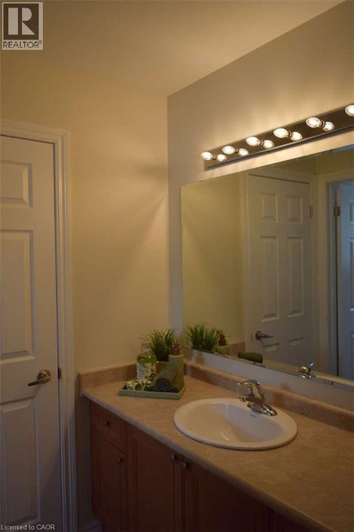 50 FERRIS Drive thumbnail 16