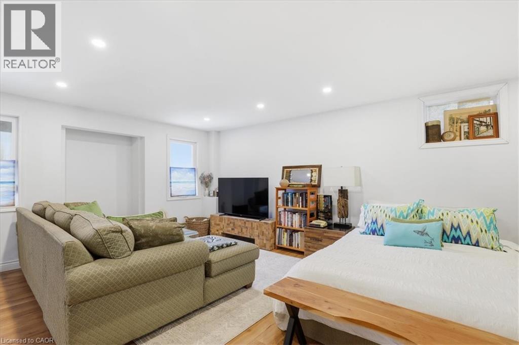 328 SHADY GLEN Crescent thumbnail 29