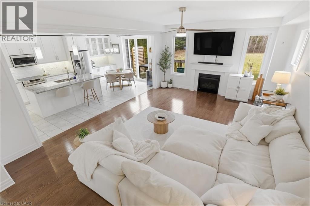 328 SHADY GLEN Crescent thumbnail 15