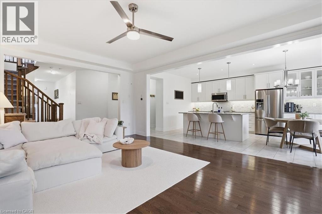 328 SHADY GLEN Crescent thumbnail 7