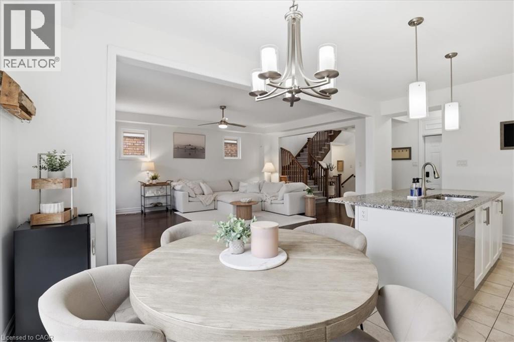 328 SHADY GLEN Crescent thumbnail 12