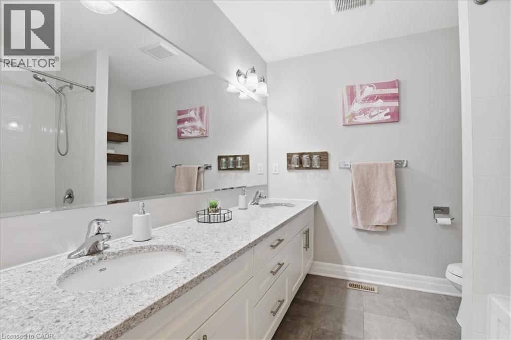 328 SHADY GLEN Crescent thumbnail 21