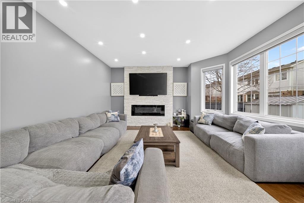 207 ARTHUR FACH Drive thumbnail 15