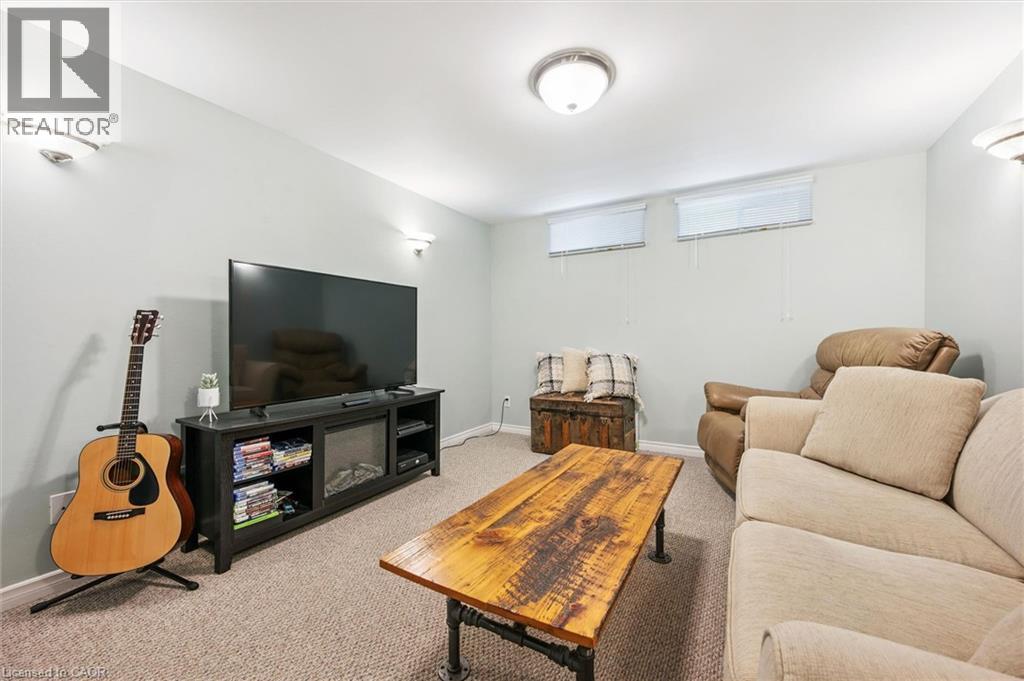 316 DALE Crescent thumbnail 33