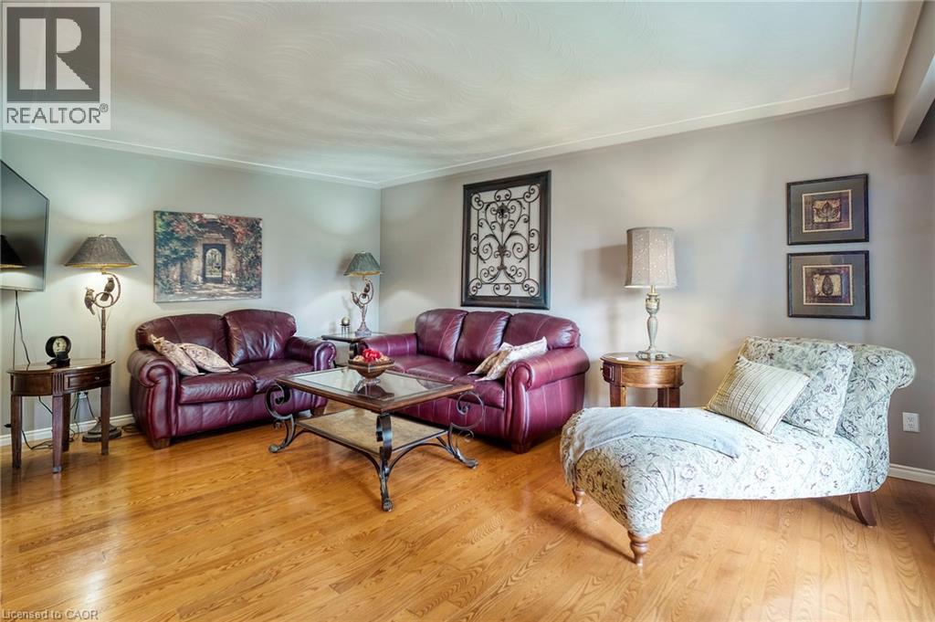 108 QUEENSWAY Drive thumbnail 6