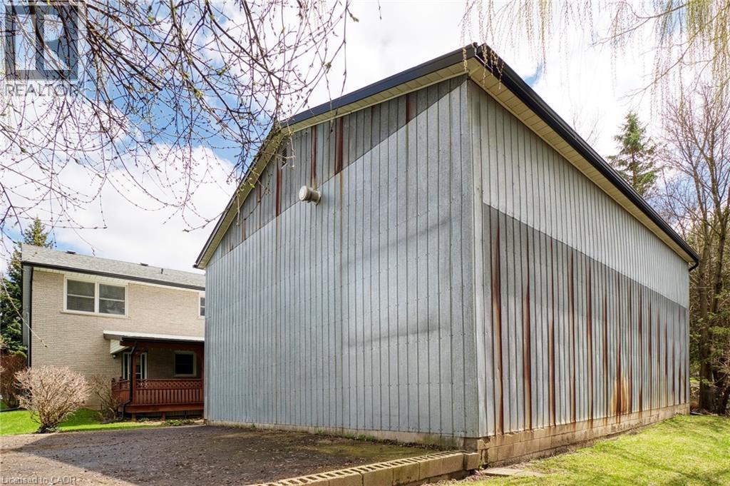 108 QUEENSWAY Drive thumbnail 3