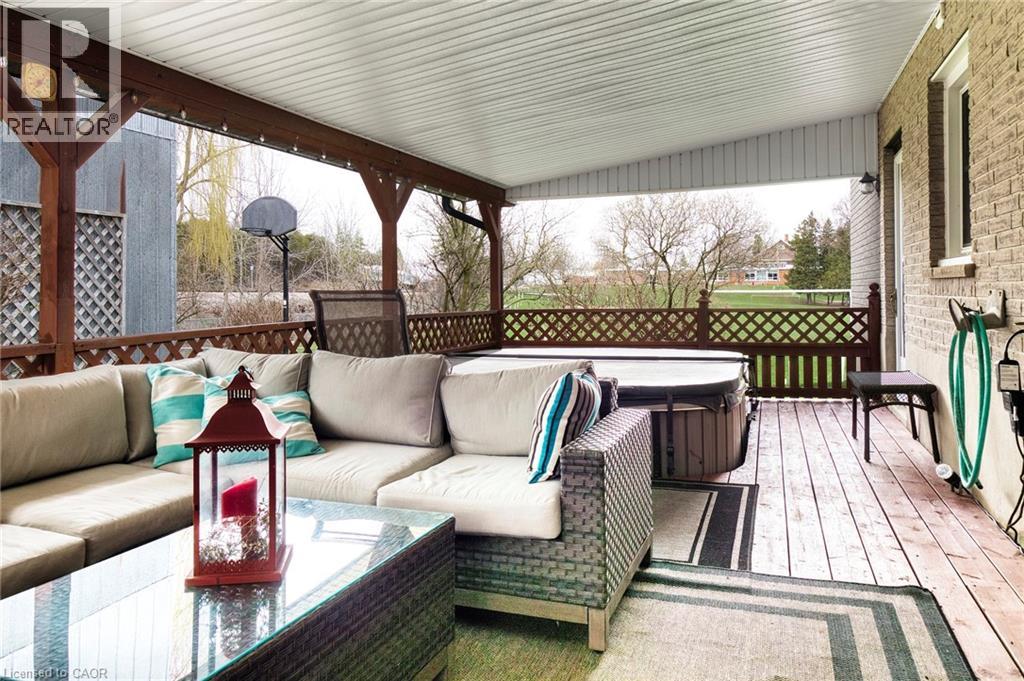 108 QUEENSWAY Drive thumbnail 35