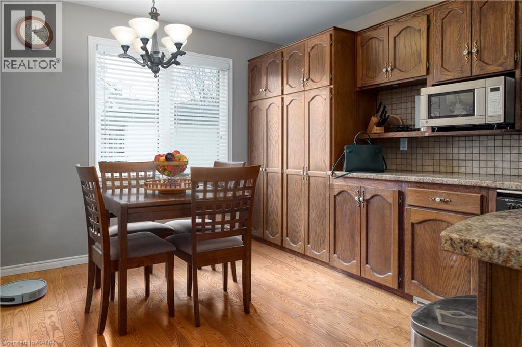 108 QUEENSWAY Drive thumbnail 11