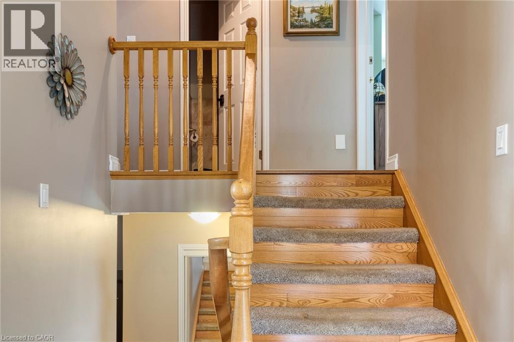 108 QUEENSWAY Drive thumbnail 16