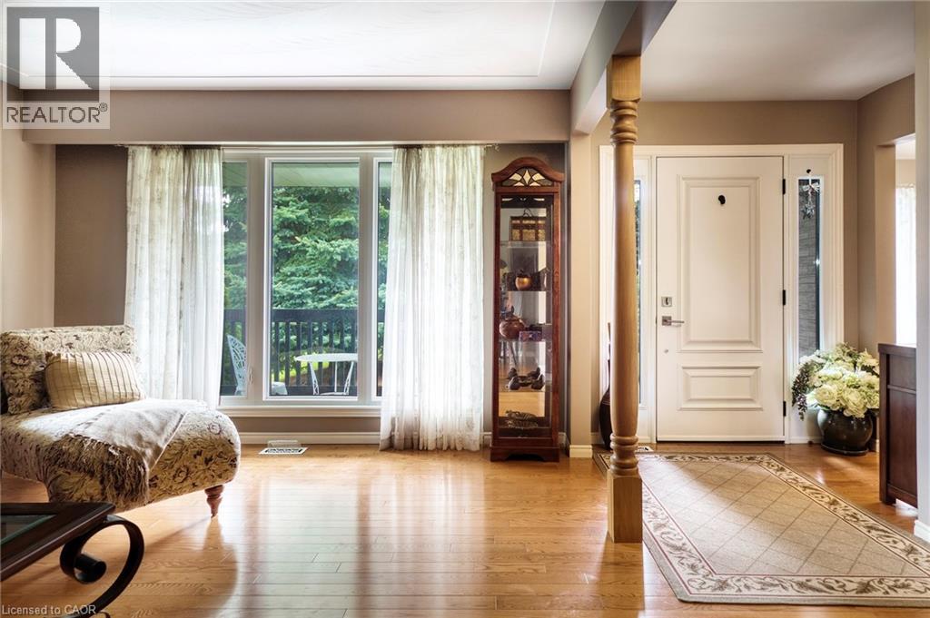 108 QUEENSWAY Drive thumbnail 5