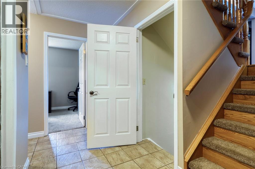 108 QUEENSWAY Drive thumbnail 42