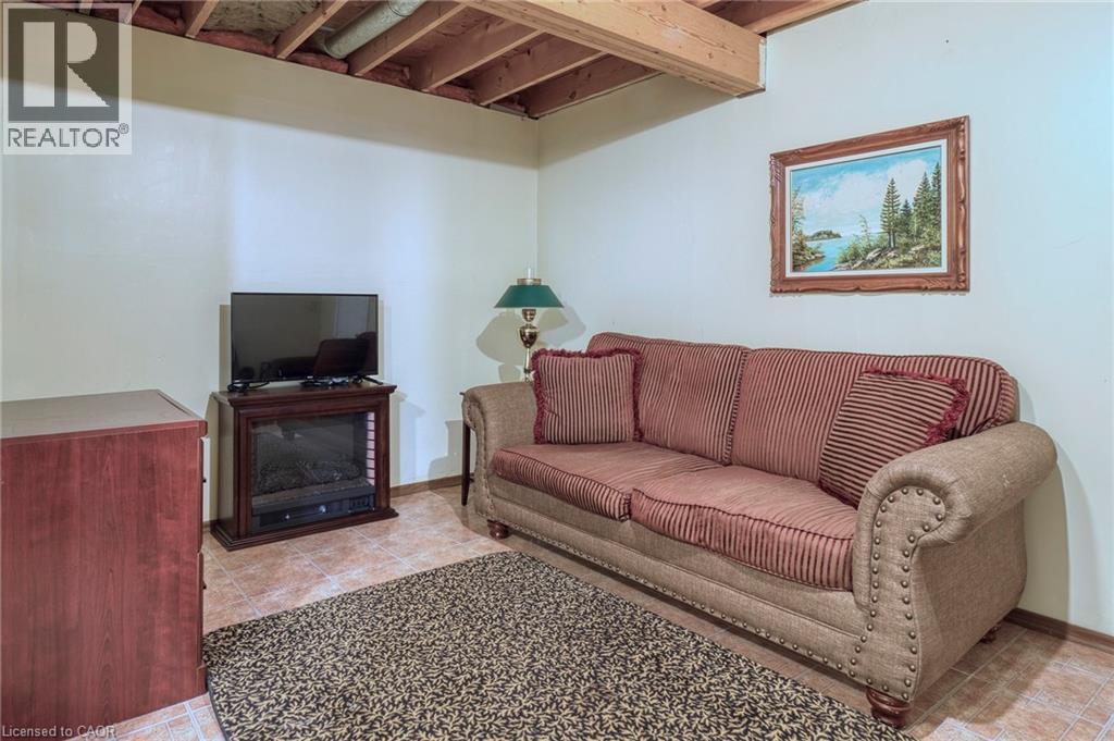 108 QUEENSWAY Drive thumbnail 44