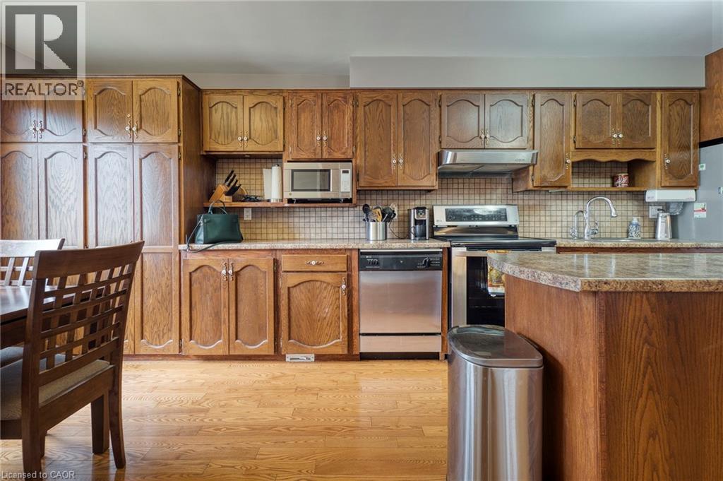 108 QUEENSWAY Drive thumbnail 10