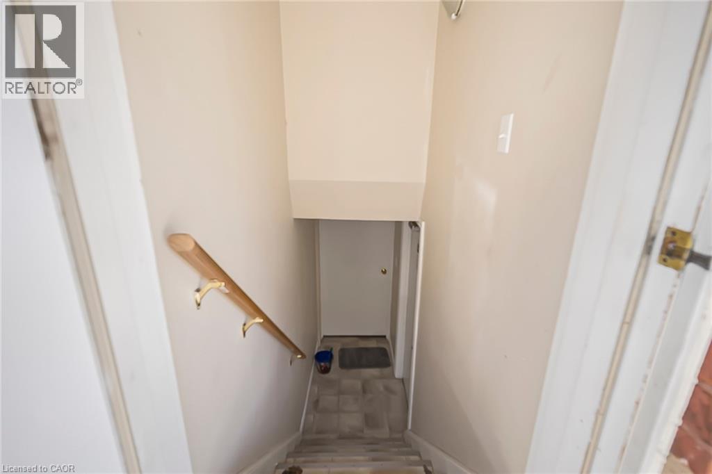 109 MOORE Avenue thumbnail 37