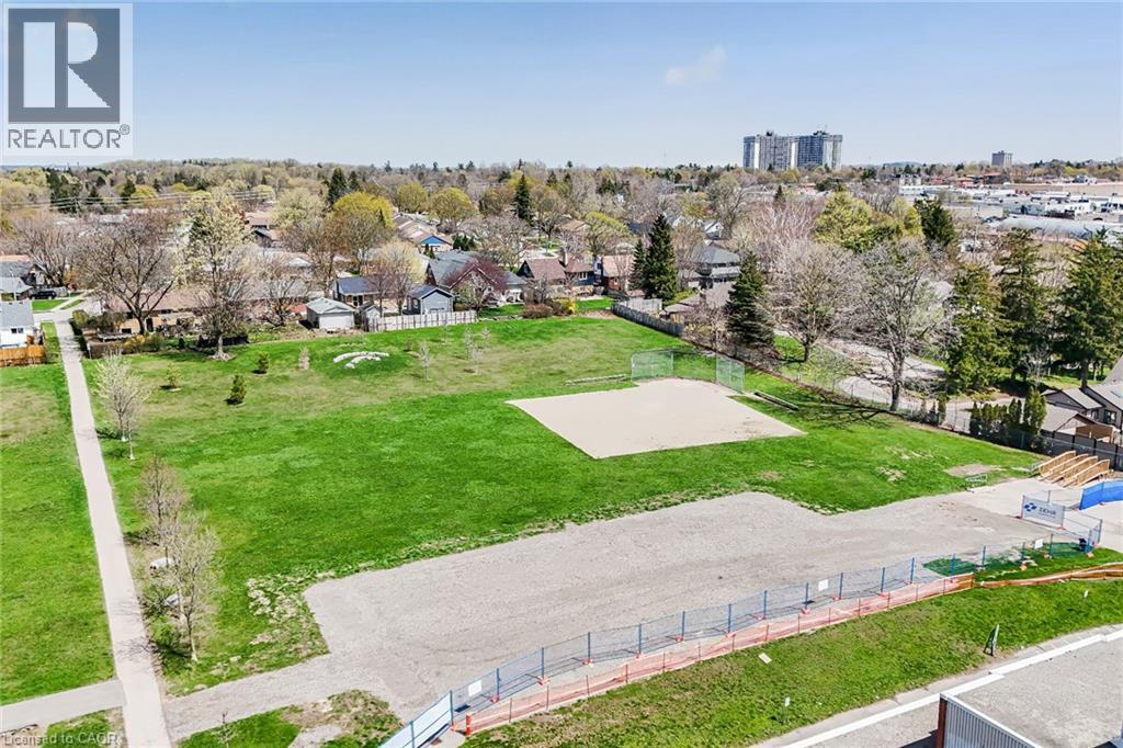 109 MOORE Avenue thumbnail 32