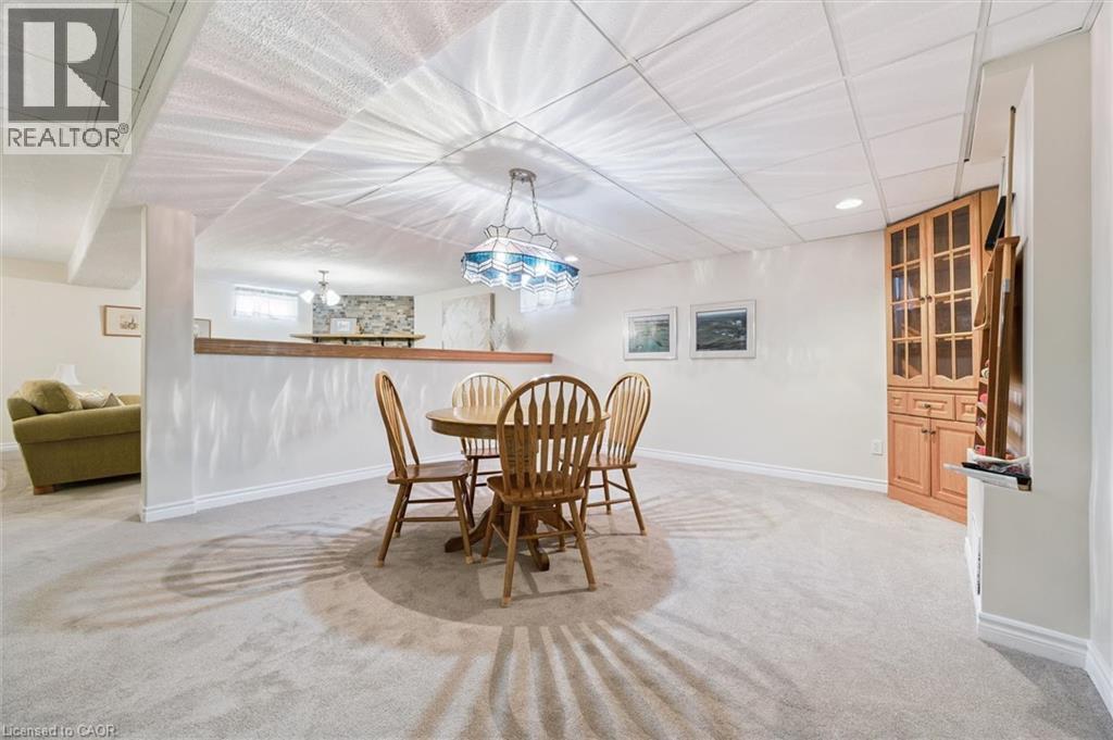 80 NEWMAN Drive thumbnail 32