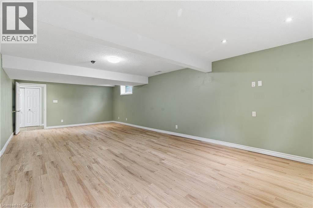 43 ARDWOOD Place thumbnail 35