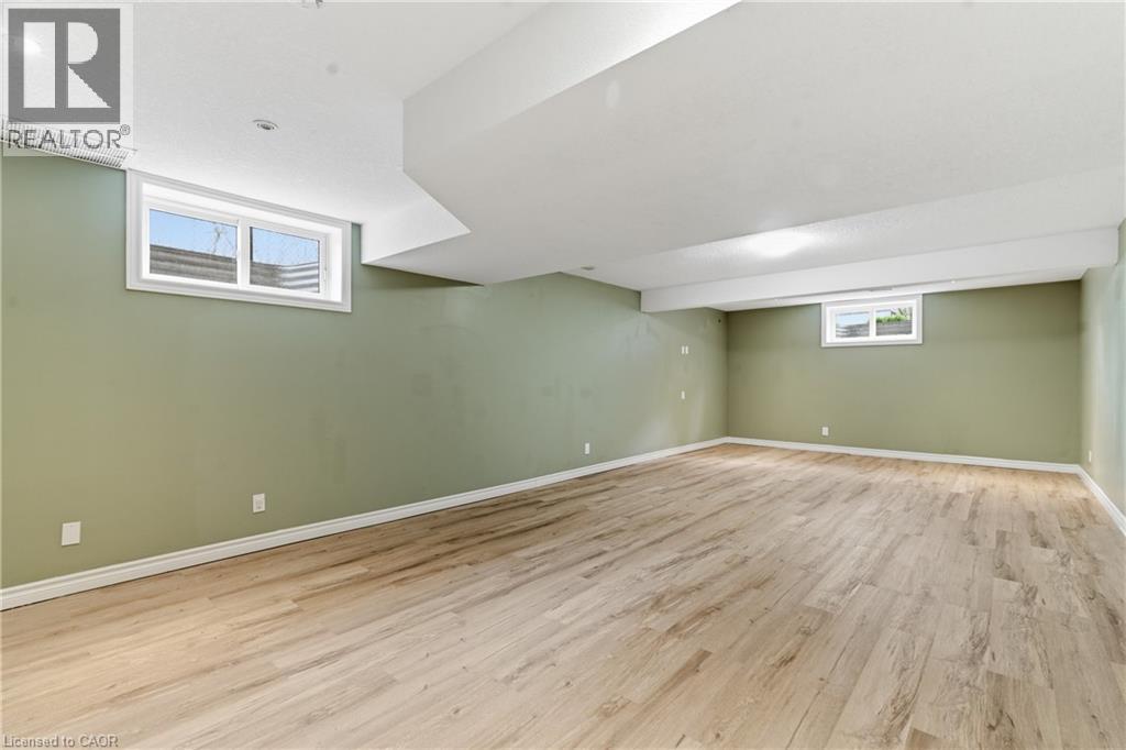 43 ARDWOOD Place thumbnail 36