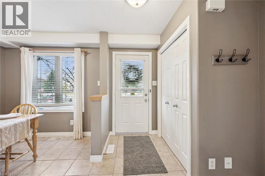 535 WINDFLOWER Crescent Unit# 54 thumbnail 3