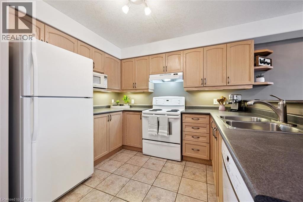 535 WINDFLOWER Crescent Unit# 54 thumbnail 9