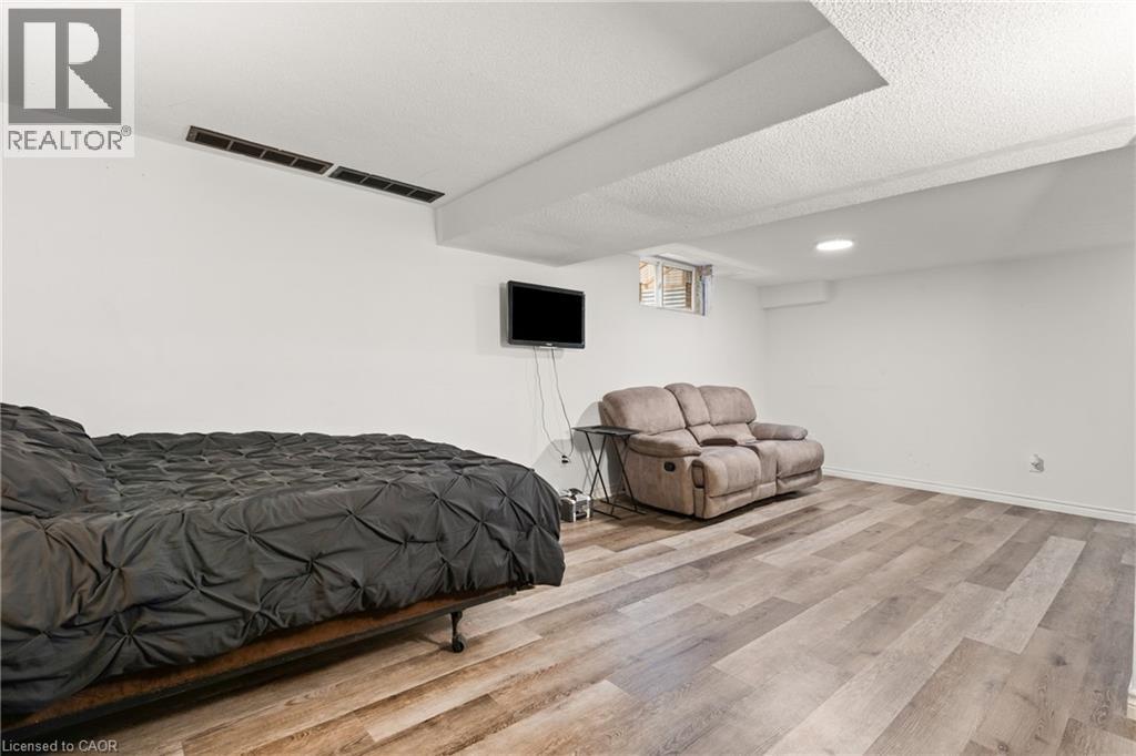 36 ANGELA Crescent thumbnail 26