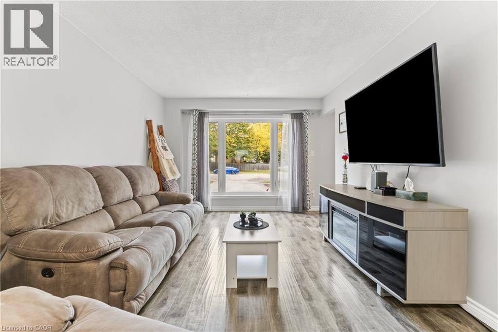 36 ANGELA Crescent thumbnail 14